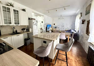 Дом 146м², 2-этажный, участок 4 сот.