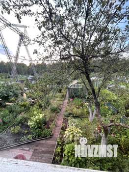 Дом 30м², 2-этажный, участок 9 сот.