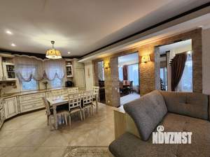 Дом 265м&sup2;, 2-этажный, на длительный срок, 