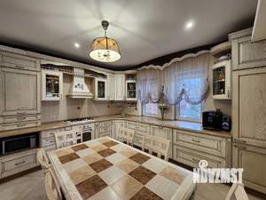 Дом 265м&sup2;, 2-этажный, на длительный срок, 