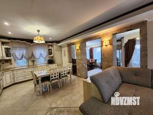 Дом 265м&sup2;, 2-этажный, на длительный срок, 