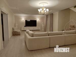 Коттедж 405м², 2-этажный, участок 20 сот.  