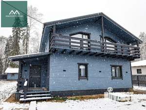 Дом 200м&sup2;, 2-этажный, участок 10 сот.  