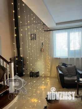 Дом 160м&sup2;, 2-этажный, участок 8 сот.  