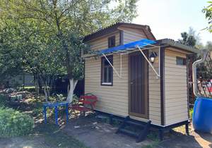 Дом 30м², 2-этажный, участок 6 сот.  