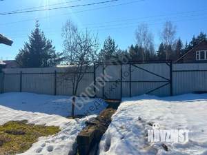 Дом 20м&sup2;, 2-этажный, участок 9 сот.  