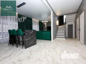 Дом 200м&sup2;, 2-этажный, участок 10 сот.  