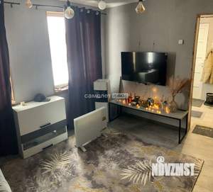 Дом 30м&sup2;, 2-этажный, участок 6 сот.  