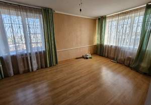 Дом 400м², 3-этажный, участок 15 сот.  