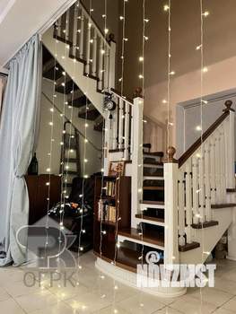 Дом 160м&sup2;, 2-этажный, участок 8 сот.  