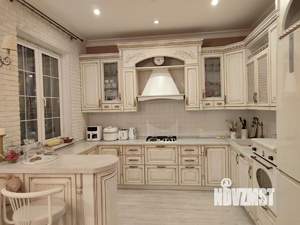 Коттедж 405м², 2-этажный, участок 20 сот.  