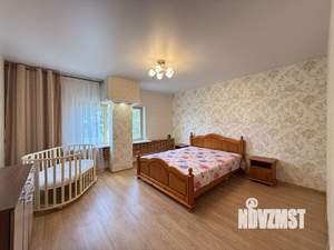 Дом 140м&sup2;, 2-этажный, участок 16 сот.  