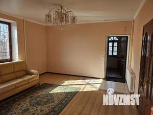 Коттедж 400м², 3-этажный, участок 15 сот.  