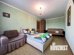 1-к квартира, посуточно, 35м2, 5/10 этаж