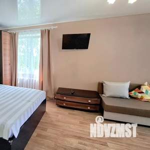 1-к квартира, посуточно, 32м2, 5/5 этаж