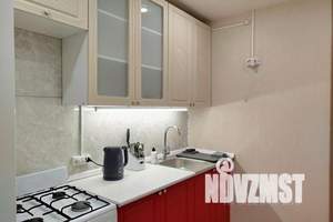 1-к квартира, посуточно, 33м2, 4/9 этаж