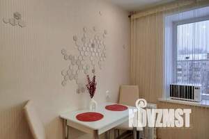 1-к квартира, посуточно, 33м2, 4/9 этаж