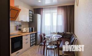 2-к квартира, посуточно, 68м2, 1/1 этаж