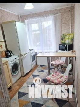 1-к квартира, посуточно, 38м2, 3/9 этаж