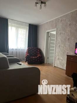 2-к квартира, посуточно, 47м2, 1/5 этаж