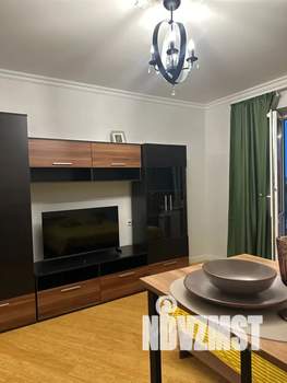 Студия квартира, посуточно, 36м2, 7/11 этаж