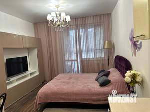Студия квартира, посуточно, 32м2, 8/17 этаж