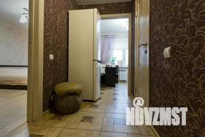 1-к квартира, посуточно, 37м2, 7/10 этаж