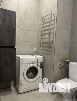 Студия квартира, посуточно, 38м2, 9/10 этаж