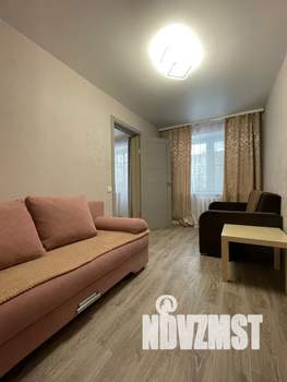 2-к квартира, посуточно, 43м2, 2/4 этаж