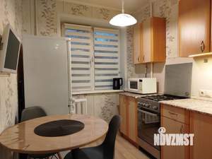 2-к квартира, посуточно, 48м2, 3/9 этаж