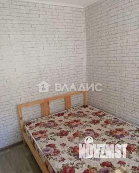 2-к квартира, вторичка, 43м2, 1/4 этаж