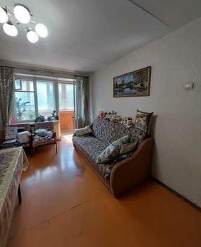 2-к квартира, вторичка, 52м2, 1/9 этаж