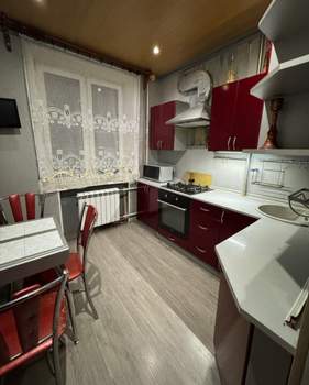 3-к квартира, вторичка, 55м2, 2/4 этаж