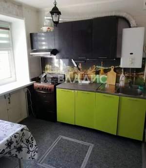 2-к квартира, вторичка, 43м2, 1/4 этаж