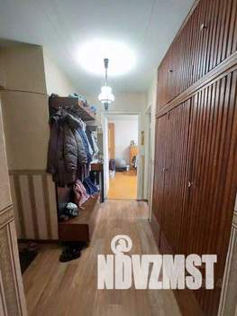 2-к квартира, вторичка, 52м2, 1/9 этаж