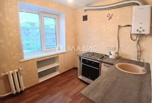 2-к квартира, вторичка, 42м2, 4/5 этаж