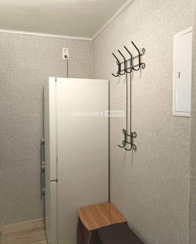 2-к квартира, вторичка, 43м2, 1/4 этаж