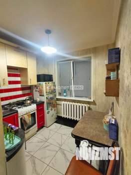 2-к квартира, вторичка, 44м2, 1/5 этаж