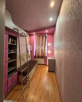 3-к квартира, вторичка, 67м2, 1/4 этаж