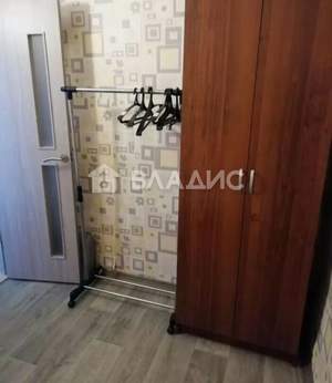 2-к квартира, вторичка, 43м2, 1/4 этаж