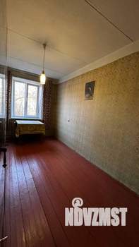 3-к квартира, вторичка, 57м2, 1/4 этаж