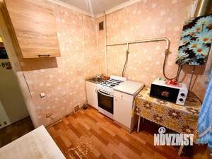 2-к квартира, вторичка, 44м2, 1/4 этаж