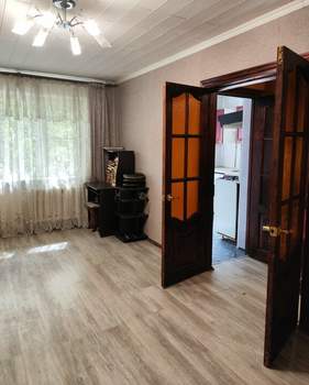 2-к квартира, вторичка, 45м2, 1/5 этаж