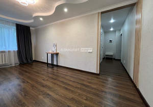 2-к квартира, вторичка, 42м2, 1/5 этаж