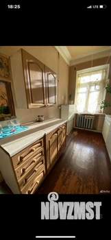 3-к квартира, вторичка, 92м2, 1/4 этаж