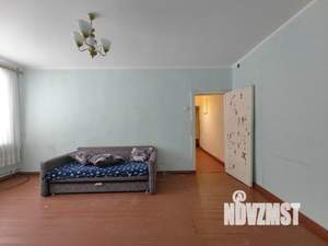 2-к квартира, вторичка, 45м2, 1/4 этаж
