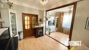 3-к квартира, вторичка, 55м2, 1/4 этаж