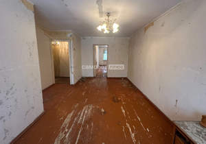2-к квартира, вторичка, 42м2, 3/4 этаж