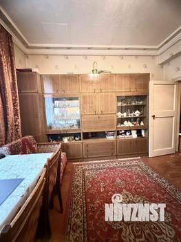 2-к квартира, вторичка, 50м2, 1/4 этаж