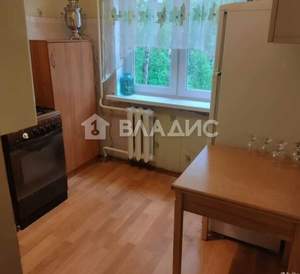 2-к квартира, вторичка, 42м2, 3/5 этаж